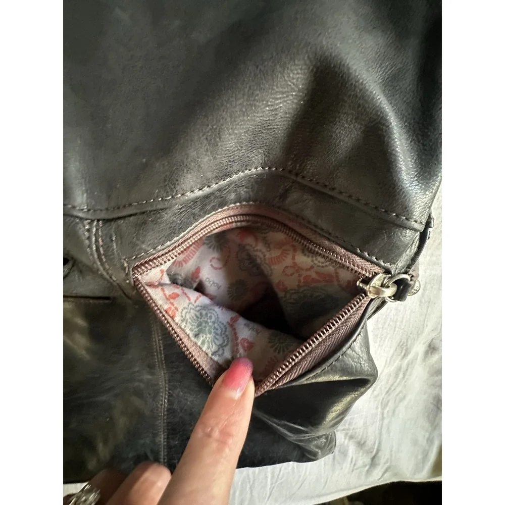 HOBO Slouchy Leather Fold Over Crossbody Purse Bag Black‎ & Brown